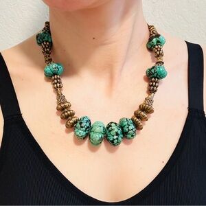 Vintage Turquoise and Gold plating Beaded Necklace